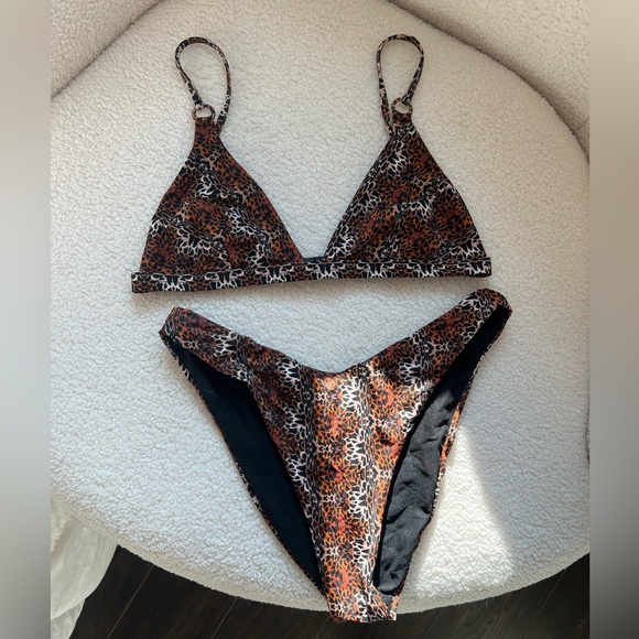 Cheetah Bikini - Picture 3 of 10